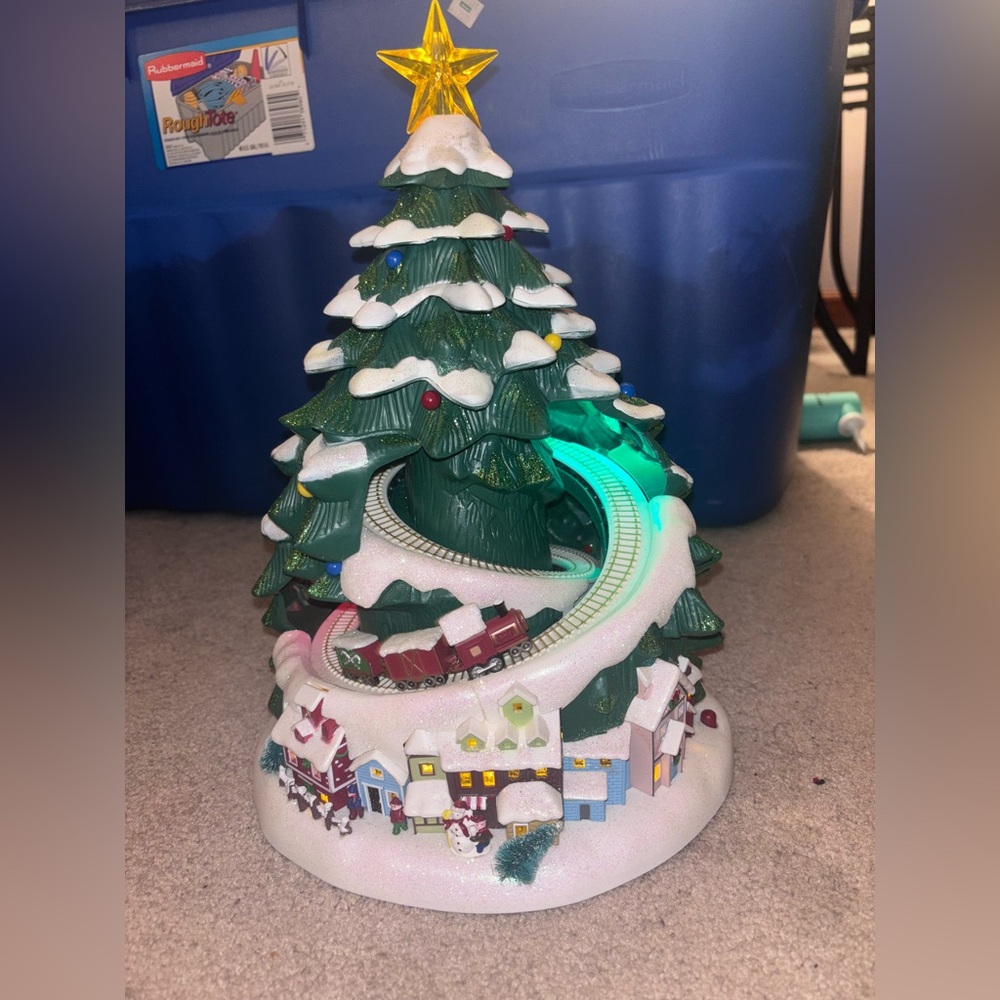 Avon 2007 Christmas Tree with Train and Star